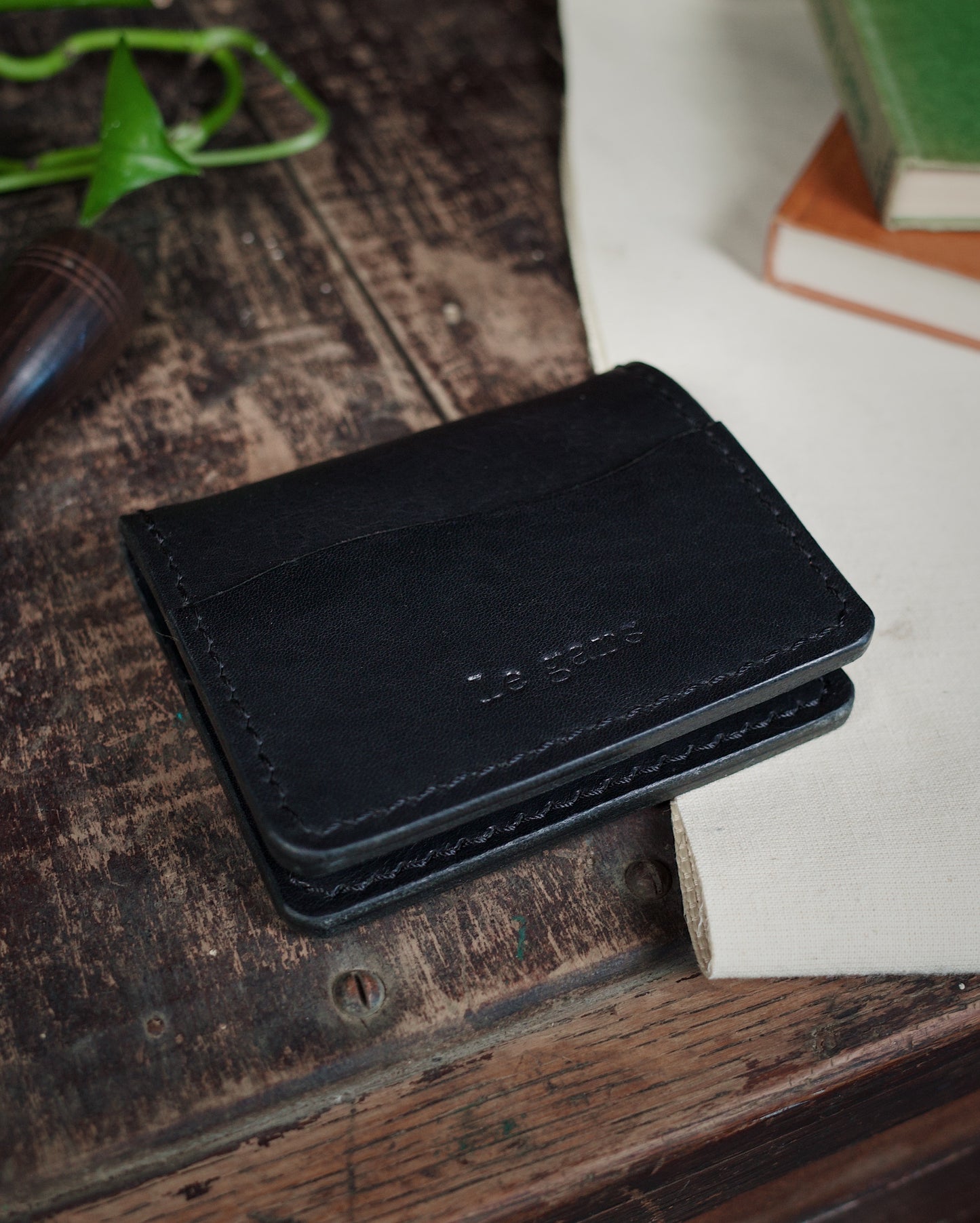 HoMa Wallet – Black Compact Men’s Leather Bifold (Horween Derby)