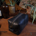Load image into Gallery viewer, Black toiletry bag
