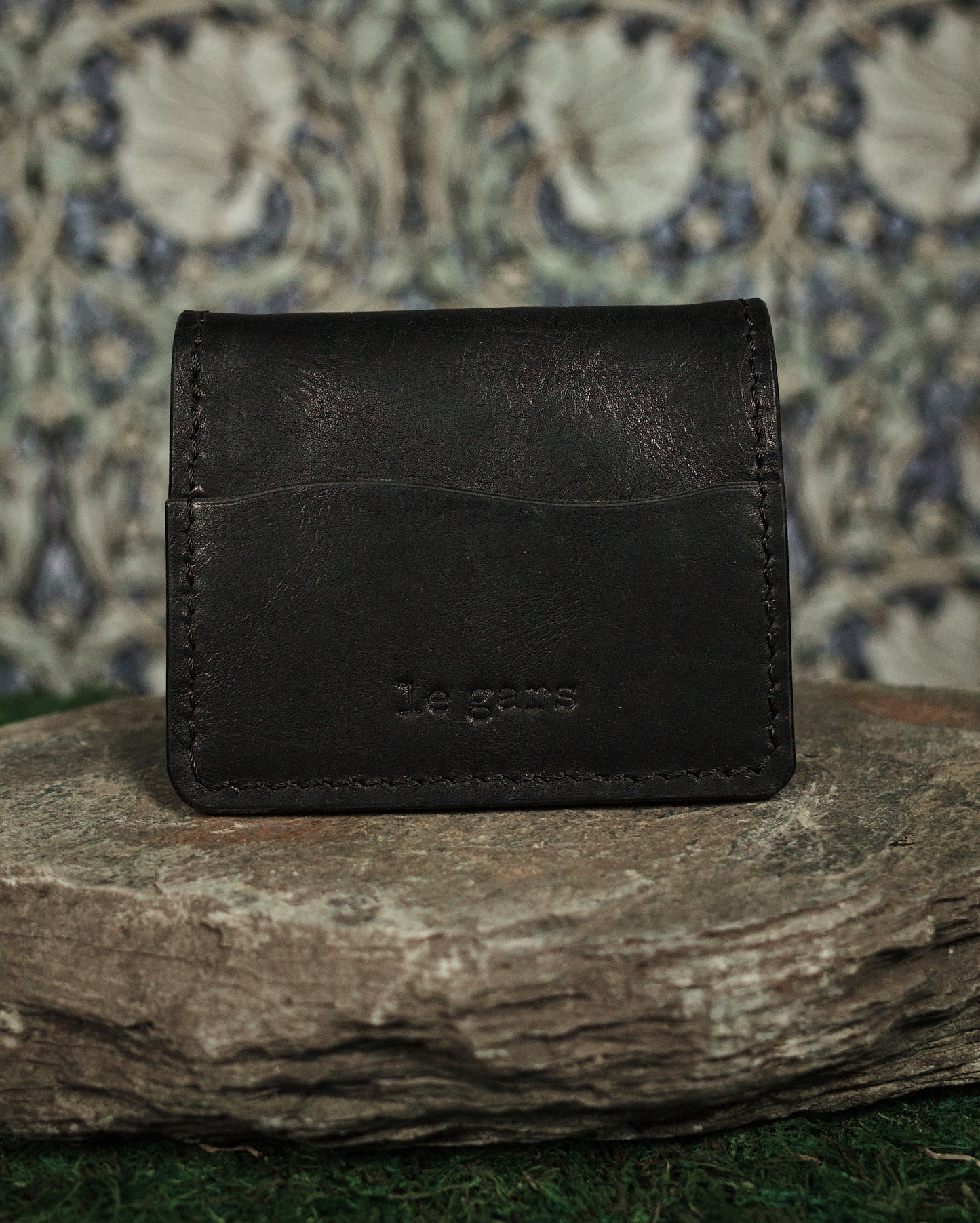 HoMa Wallet – Black Compact Men’s Leather Bifold (Horween Derby)