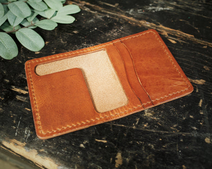 HoMa Wallet – English Tan Compact Men’s Leather Bifold (Horween Derby)