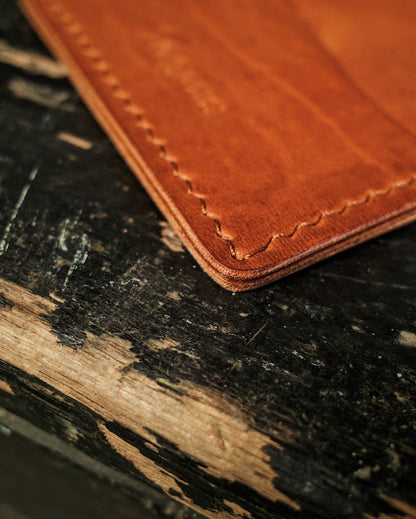 HoMa Wallet – English Tan Compact Men’s Leather Bifold (Horween Derby)
