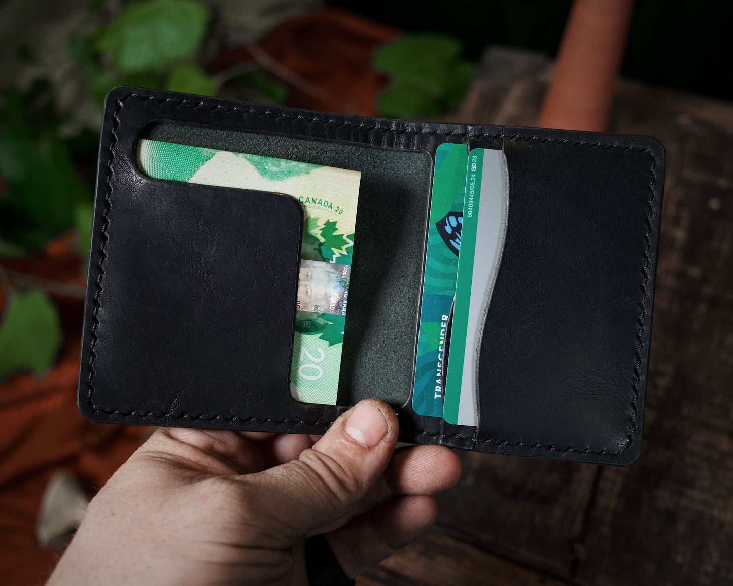 HoMa Wallet – Black Compact Men’s Leather Bifold (Horween Derby)