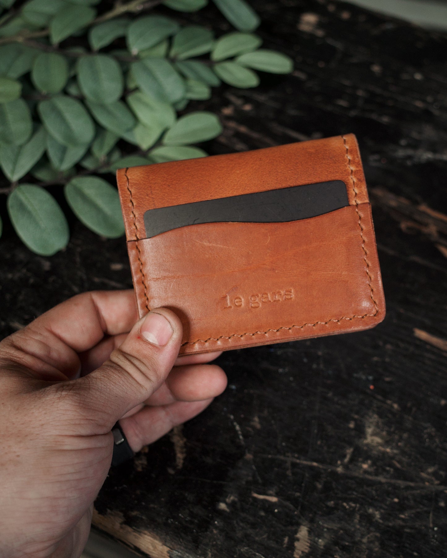 HoMa Wallet – English Tan Compact Men’s Leather Bifold (Horween Derby)