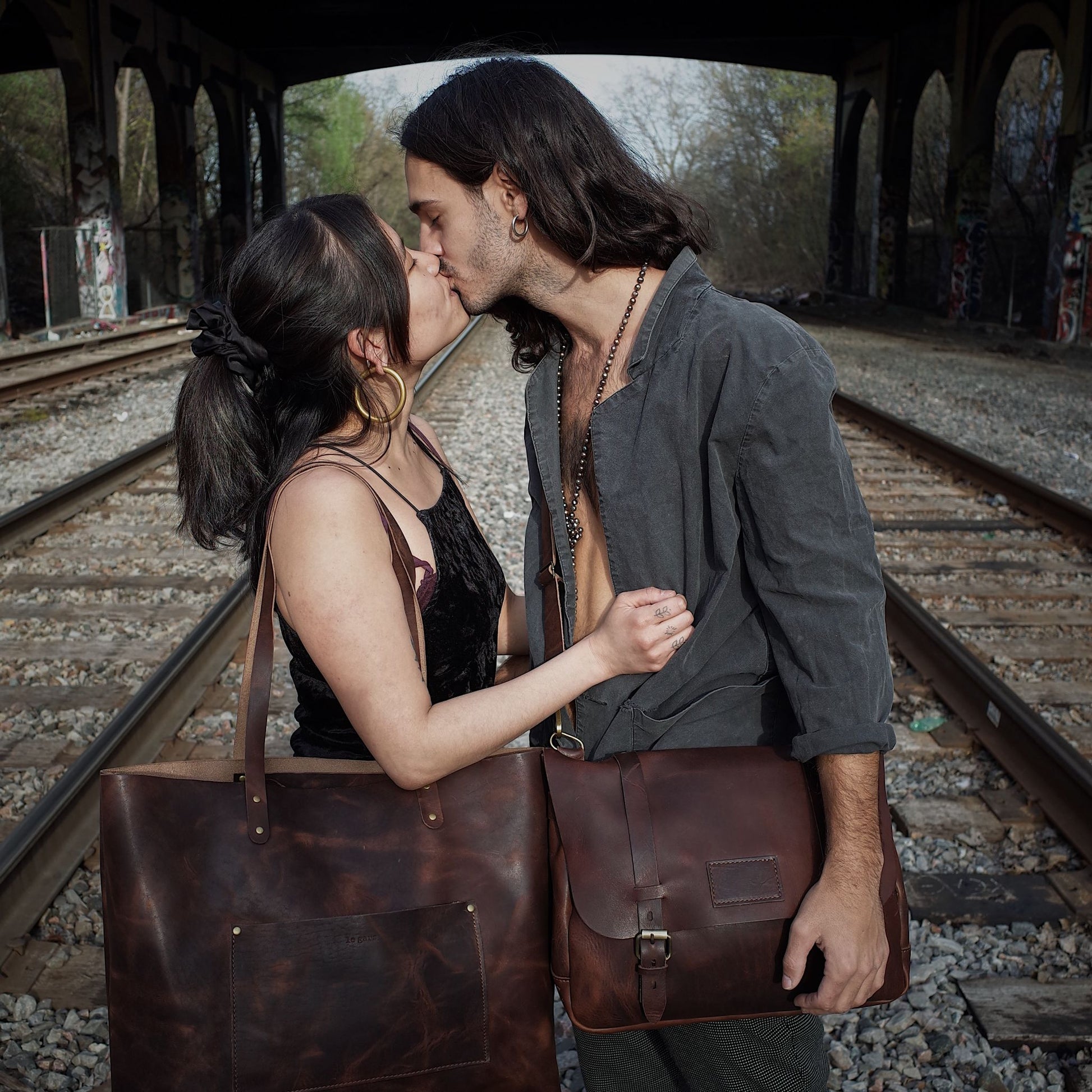 Warm chestnut leather bag for eco-friendly buyers

