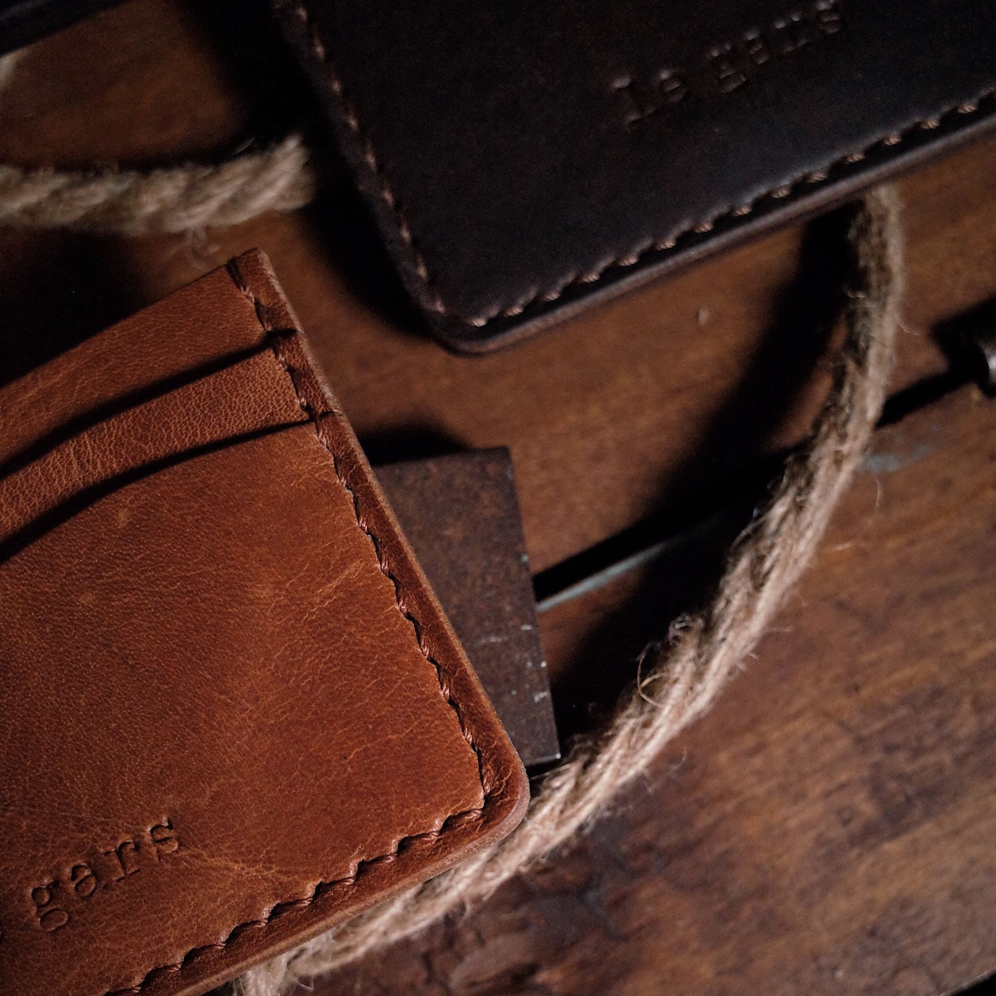Beaubien leather wallet in light-brown with high-quality stitching
