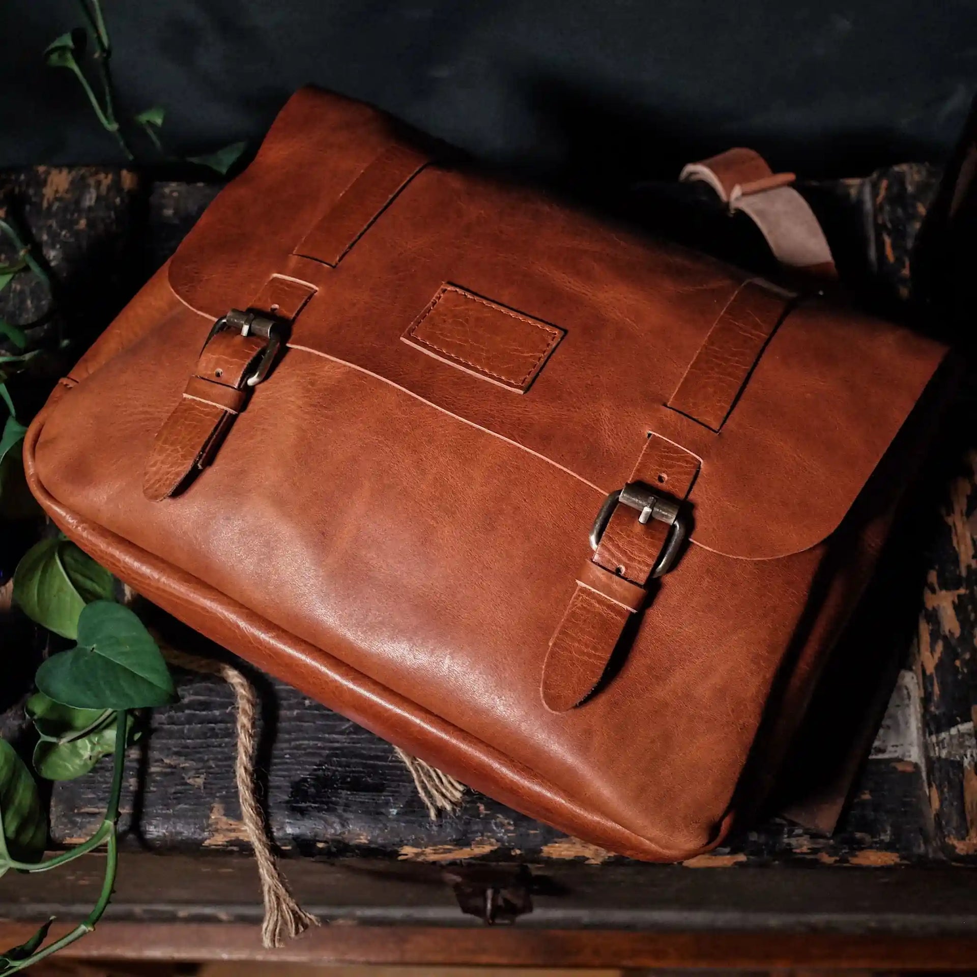 Handmade English Tan Leather Messenger Bag Made in Montreal